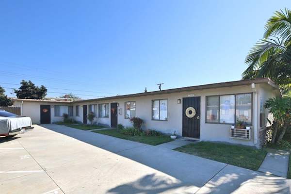 Elmcroft Apts property
